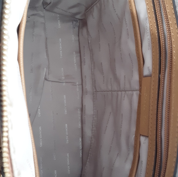 Michael kors Brown Leather Tote - great condition - Picture 5 of 13